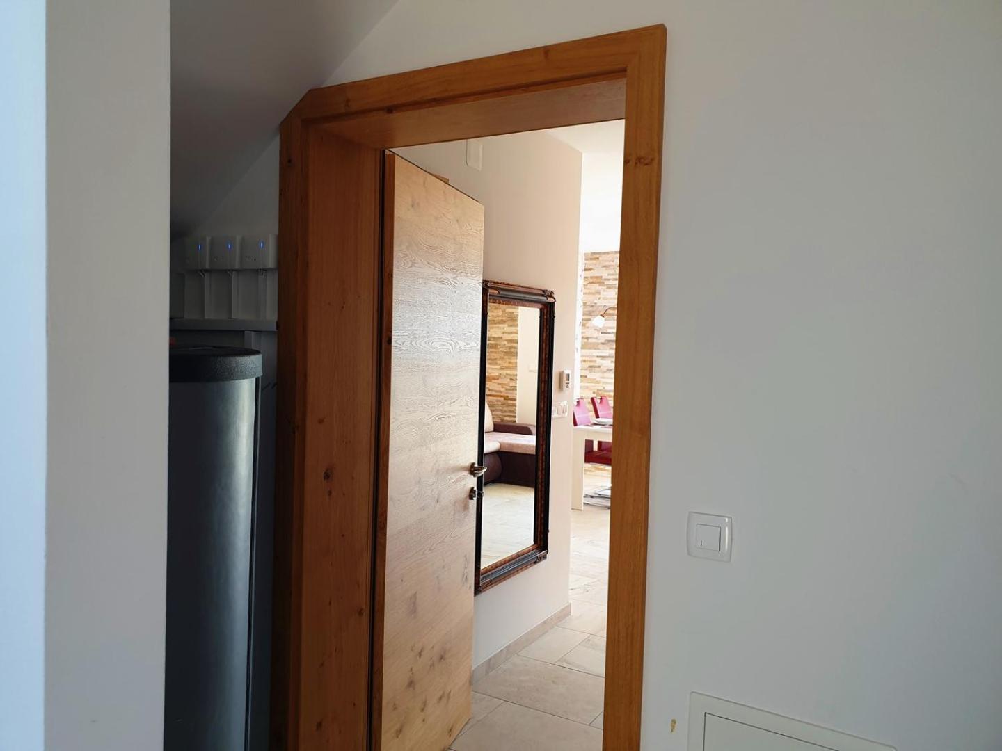 Guest house Rebeka 4*